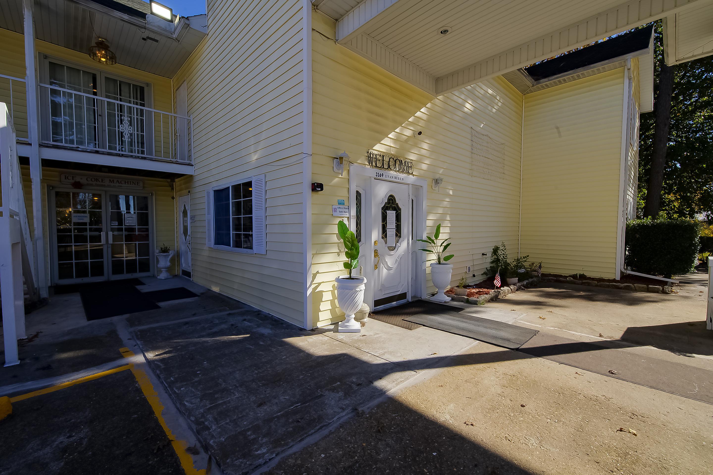 Hotel O Eureka Springs - Christ Of Ozark Area Exterior photo